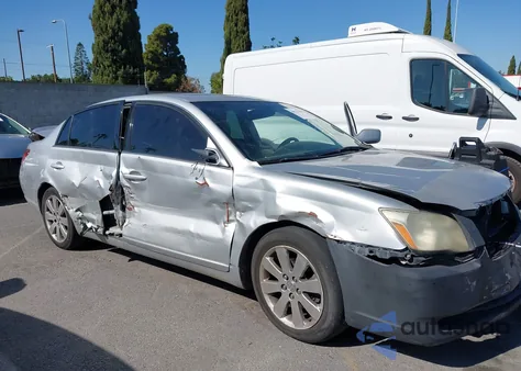 2005 Toyota Avalon Xls z USA, uszkodzony, nr VIN 4T1BK36B65U019242